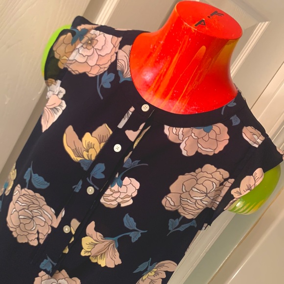 LOFT Floral Blouse Top - Picture 7 of 11